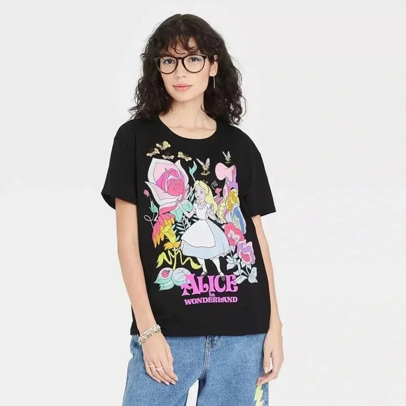 Alice and Wonderland Tee - Picture 1 of 9